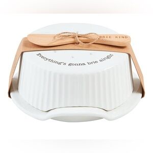 Mud Pie Ceramic Brie Baker with Wooden Spreader